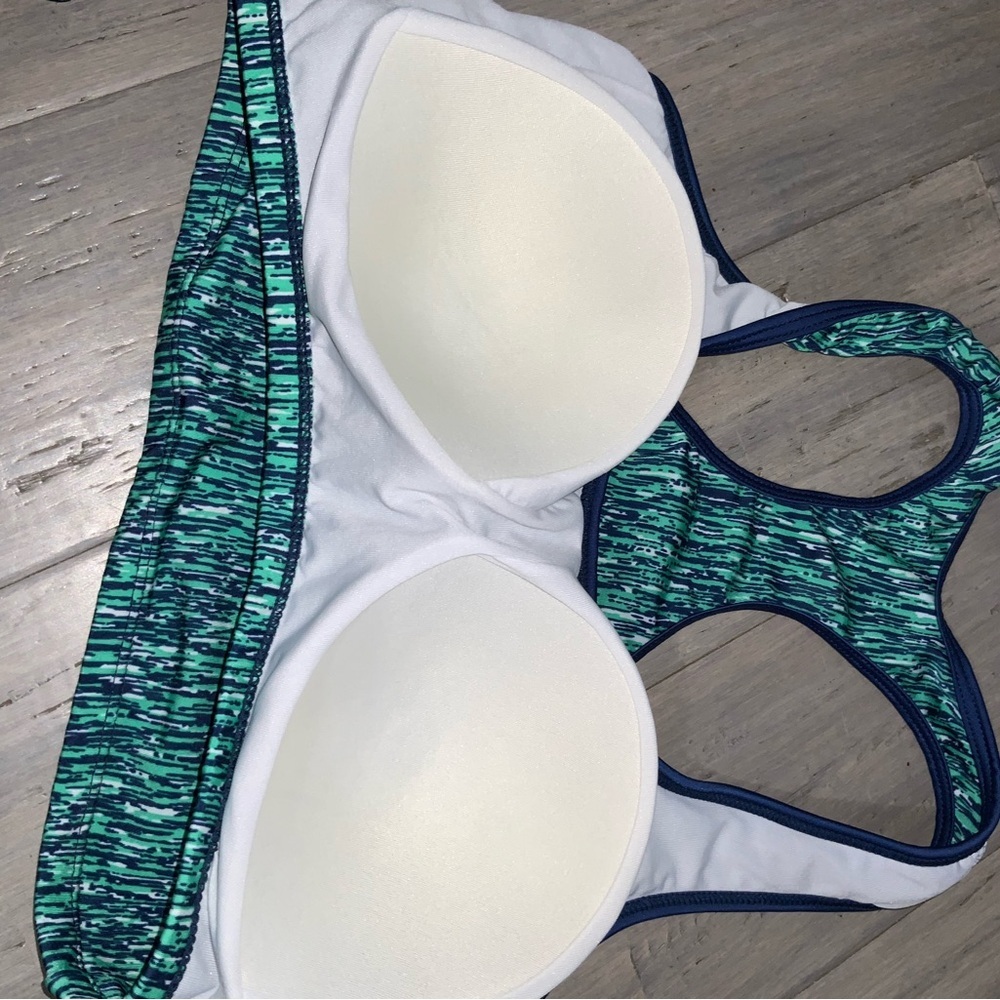 Green Patterned Bikini Set - Picture 6 of 8